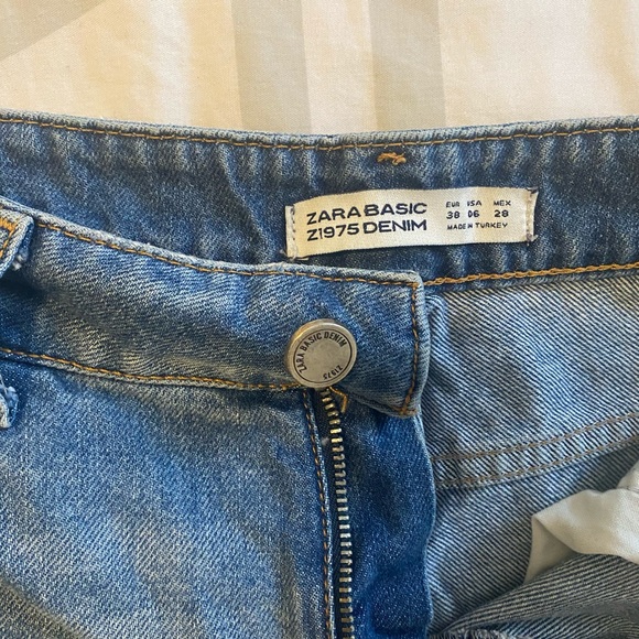 Denim shorts - Picture 4 of 4